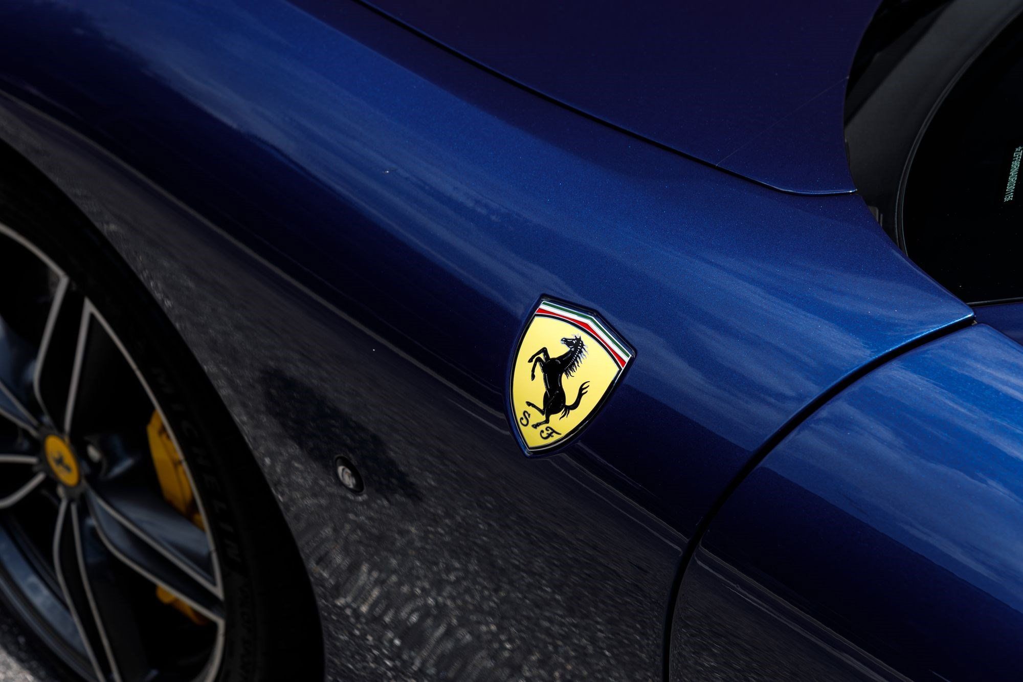 Used 2024 Ferrari Roma RWD image 37