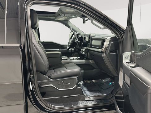 Used 2024 Ford F350 Lariat w/ Lariat Ultimate Package image 29