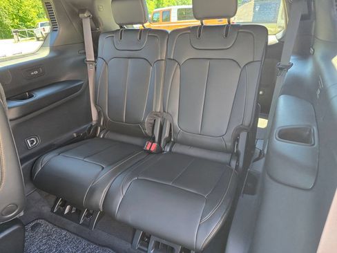 New 2026 Jeep Grand Cherokee L Limited AWD/4WD image 11