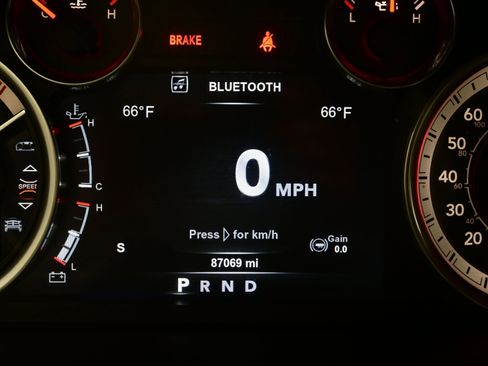 Used 2015 RAM 1500 Laramie image 24