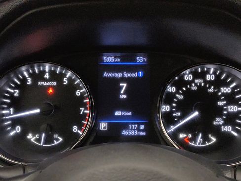 Used 2020 Nissan Rogue SV FWD image 23