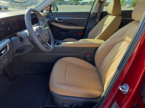 Used 2025 Hyundai Sonata Limited image 15