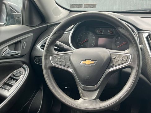 Used 2020 Chevrolet Malibu LT FWD image 27