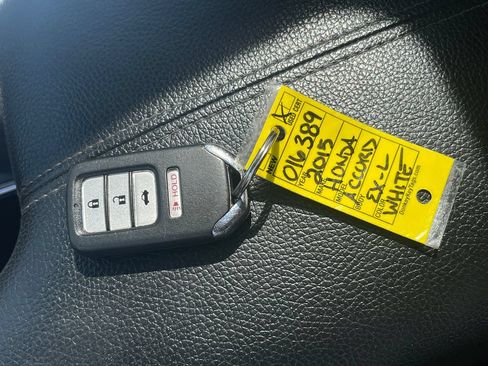 Used 2015 Honda Accord EX-L image 32