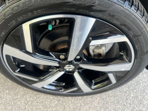 Certified 2022 Nissan Rogue Sport SL w/ Premium Package AWD/4WD image 43