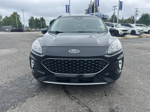 Used 2021 Ford Escape Titanium w/ Class II Trailer Tow Package AWD/4WD image 8
