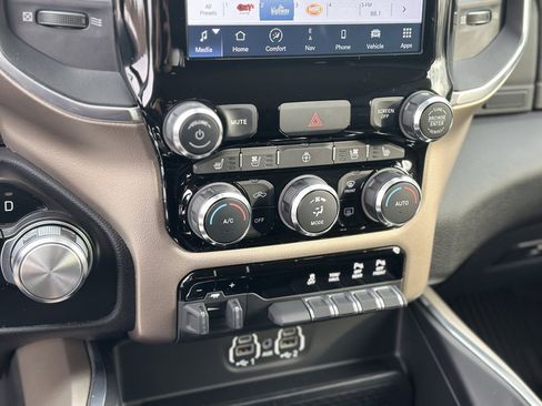 Used 2022 RAM 2500 Laramie image 16