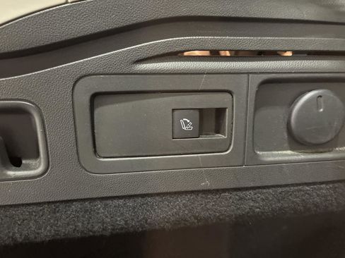 Used 2018 Buick Regal Essence w/ Driver Confidence Package #1 image 14