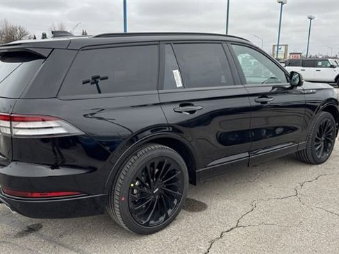 New 2026 Lincoln Aviator Reserve image 8