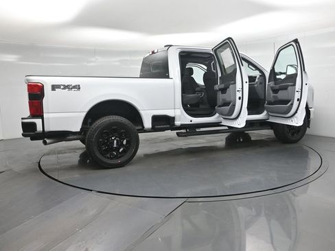 New 2026 Ford F250 XLT w/ XLT Premium Package image 4