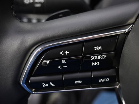 Certified 2025 MAZDA CX-70 3.3 Turbo S w/ Premium Package image 35