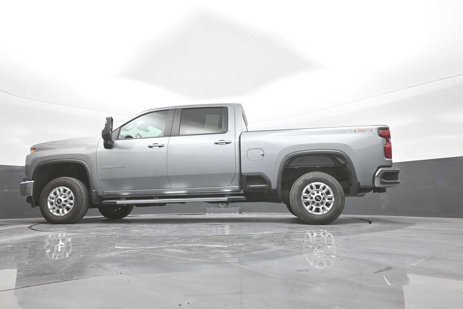 Used 2026 Chevrolet Silverado 2500 LT AWD/4WD image 43