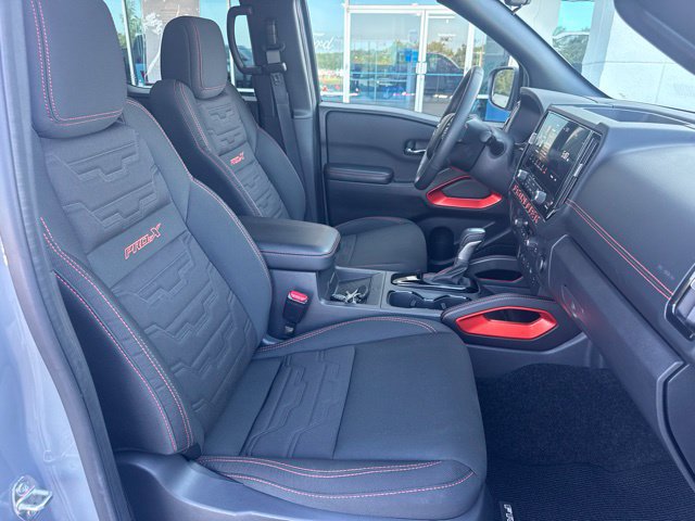 Used 2025 Nissan Frontier Pro-X w/ Pro Convenience Package RWD image 13