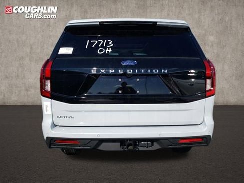 New 2026 Ford Expedition Active image 7