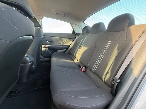 Used 2021 Hyundai Elantra SEL w/ Convenience Package FWD image 23