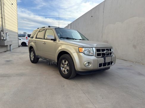 Used 2012 Ford Escape Limited AWD/4WD image 1