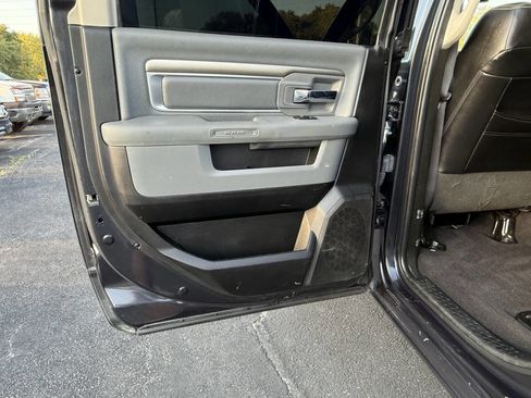 Used 2018 RAM 2500 Lone Star image 22