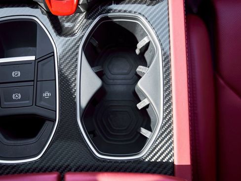 Used 2024 Lamborghini Urus S image 71