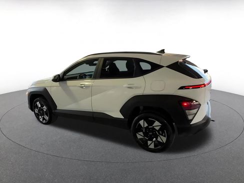 Used 2025 Hyundai Kona SEL image 10