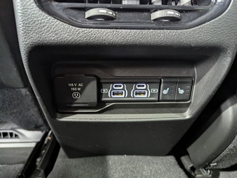 Used 2022 Jeep Grand Cherokee Limited image 12