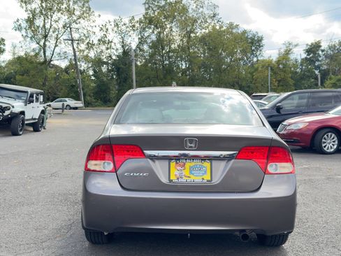 Used 2010 Honda Civic LX image 5