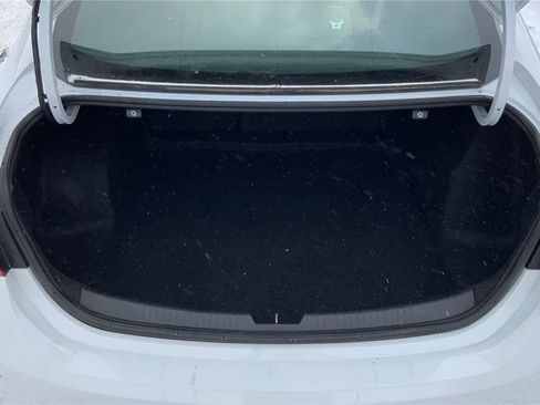 Used 2024 Chevrolet Malibu LT image 12