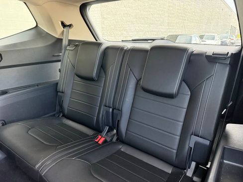 Used 2025 Volkswagen Atlas SEL image 29