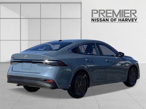 New 2026 Nissan Sentra SV w/ Floor Mat Package FWD image 4