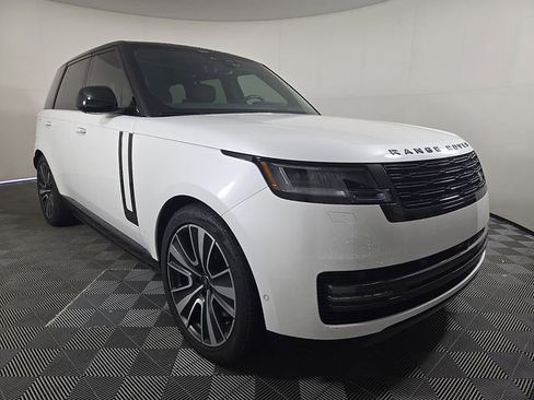 Used 2024 Land Rover Range Rover Autobiography AWD/4WD image 4