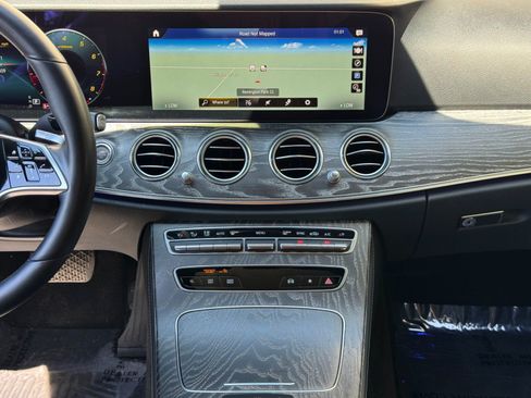 Used 2021 Mercedes-Benz E 350 Sedan w/ Premium Package image 23