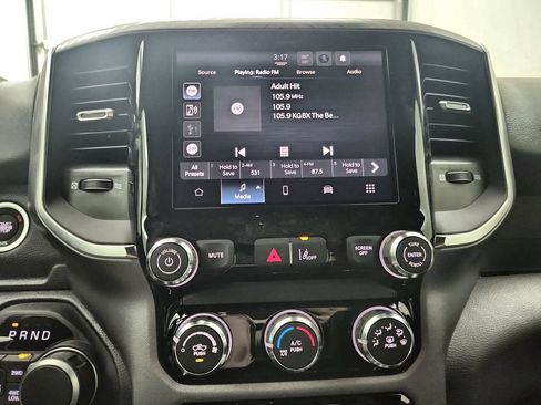 New 2026 RAM 1500 4x4 Crew Cab image 23