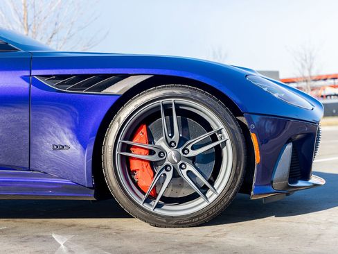 Used 2023 Aston Martin DBS Base image 5