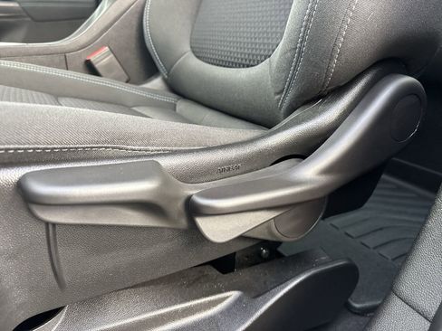 Used 2023 Chevrolet Bolt EUV LT w/ Driver Confidence Package image 19