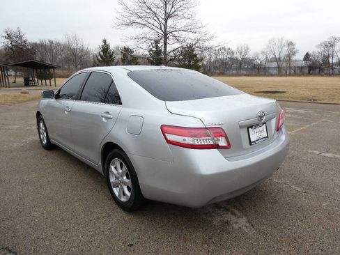 Used 2011 Toyota Camry LE w/ LE Extra-Value Pkg FWD image 7