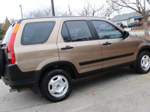 Used 2003 Honda CR-V LX image 2