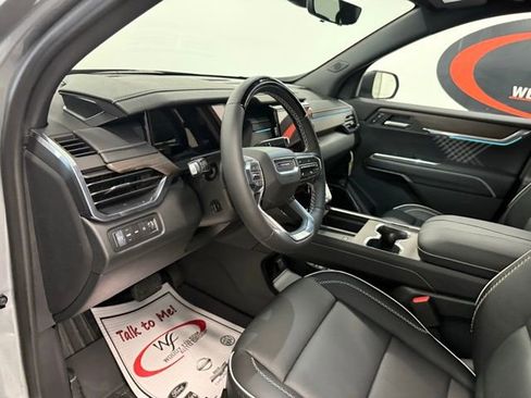 New 2026 GMC Acadia Denali w/ Super Cruise Package image 13