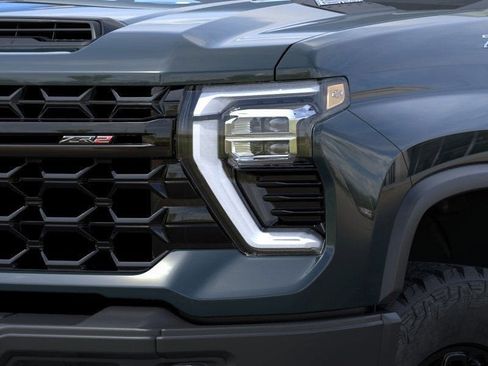 New 2026 Chevrolet Silverado 2500 ZR2 image 11