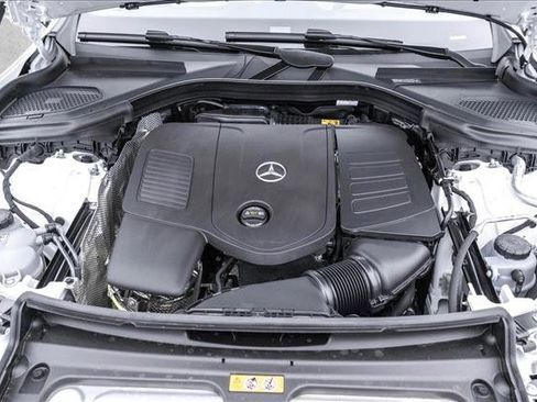 Certified 2025 Mercedes-Benz GLC 300 4MATIC image 25