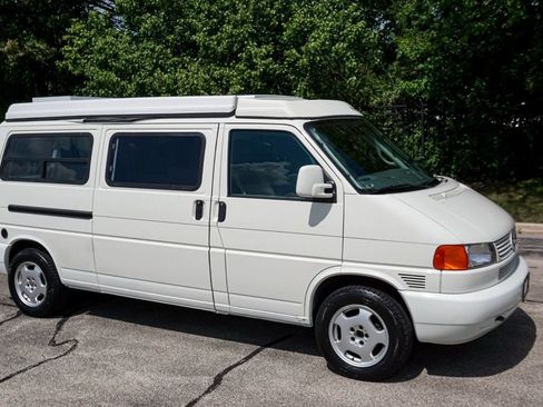Used 2000 Volkswagen Eurovan Camper FWD image 4