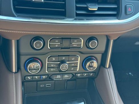 Certified 2024 Chevrolet Suburban High Country w/ Advanced Technology Package image 35