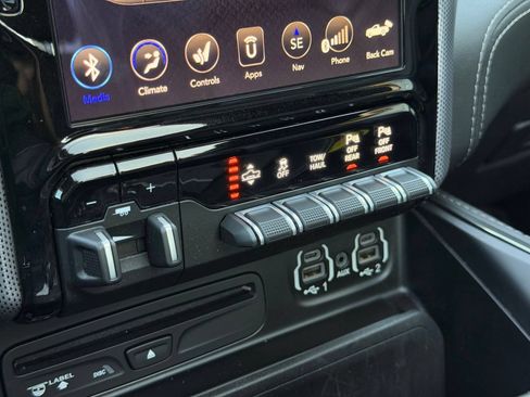 Used 2019 RAM 1500 Limited AWD/4WD image 14