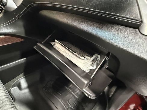 Used 2018 GMC Yukon SLE w/ HD Trailering Package image 36