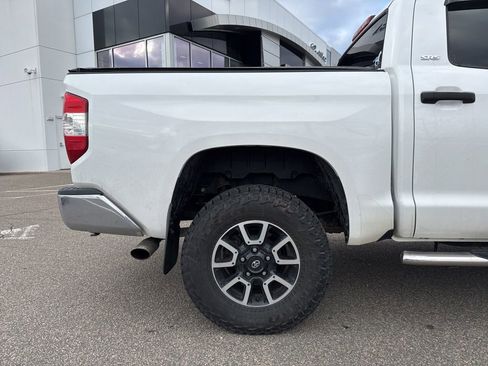 Used 2015 Toyota Tundra SR5 w/ SR5 Upgrade Package image 16