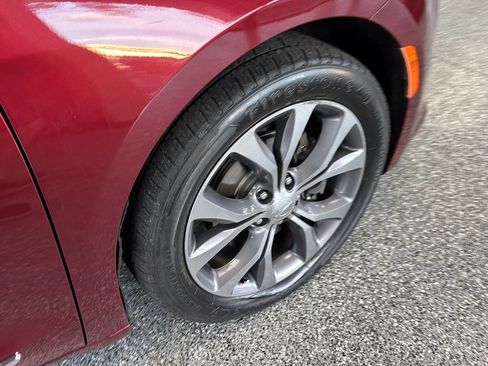 Used 2019 Chrysler Pacifica Limited FWD image 38