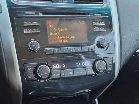 Used 2013 Nissan Altima 2.5 SL FWD image 25