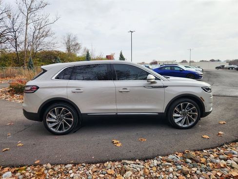 Certified 2021 Lincoln Nautilus Reserve w/ Equipment Group 202A image 6