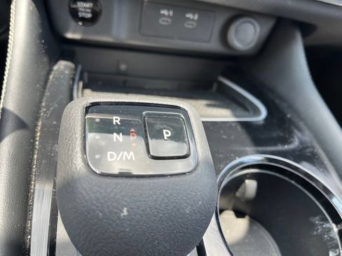 Used 2025 Nissan Rogue Platinum FWD image 21