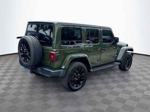 Used 2022 Jeep Wrangler Unlimited Sahara AWD/4WD image 6