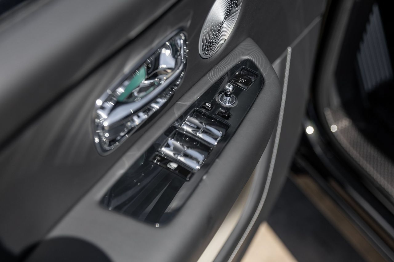 New 2027 Rolls-Royce Cullinan Black Badge AWD/4WD image 37