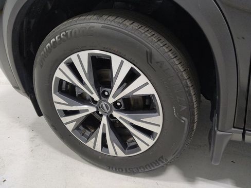 Used 2023 Nissan Rogue SV AWD/4WD image 31